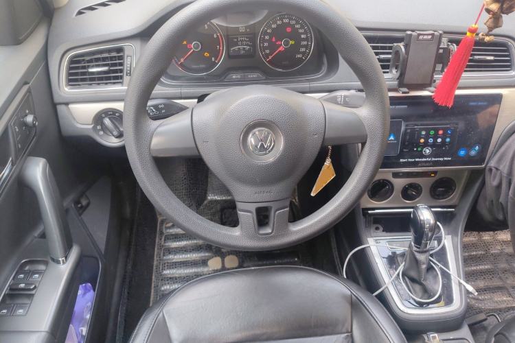 Used Volkswagen Lavida 2013 1.4TSI DSG Comfort Edition
