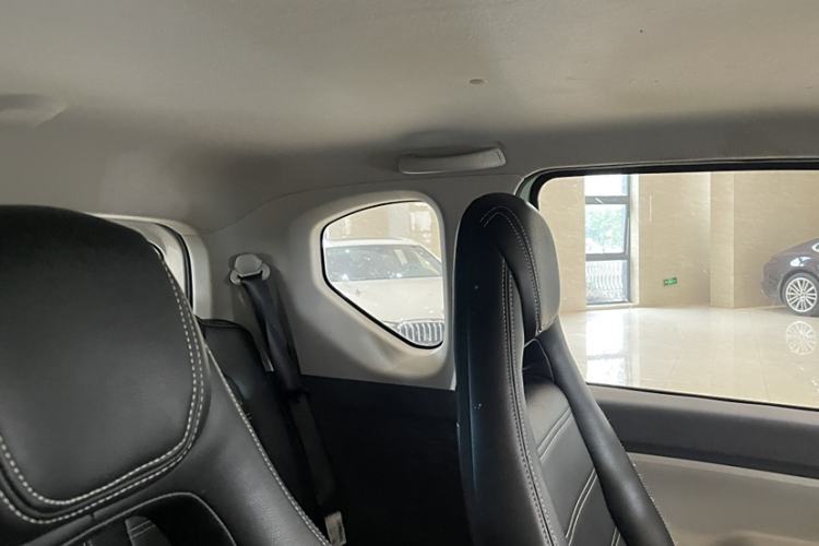 Used Wuling Hongguang MINIEV 2022 Macaron Premium Model – Lithium Iron Phosphate