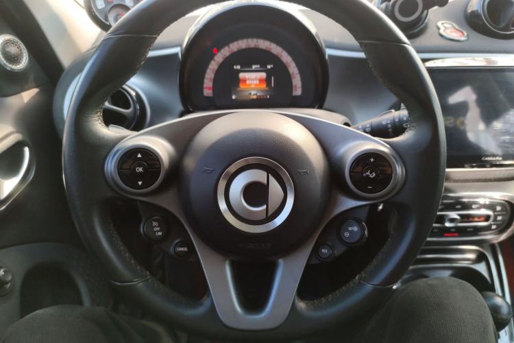 Used smart forfour 2018 0.9T 66 kW Pioneer Edition
