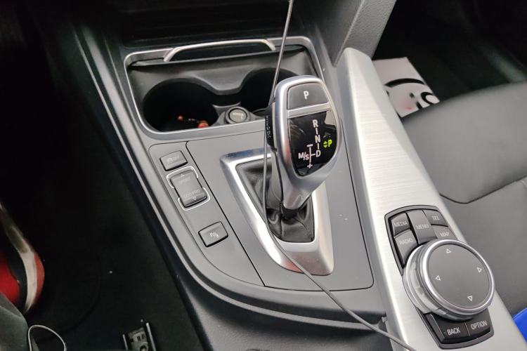 Used BMW 3 Series 2016 328Li Fashion Model Gear Lever