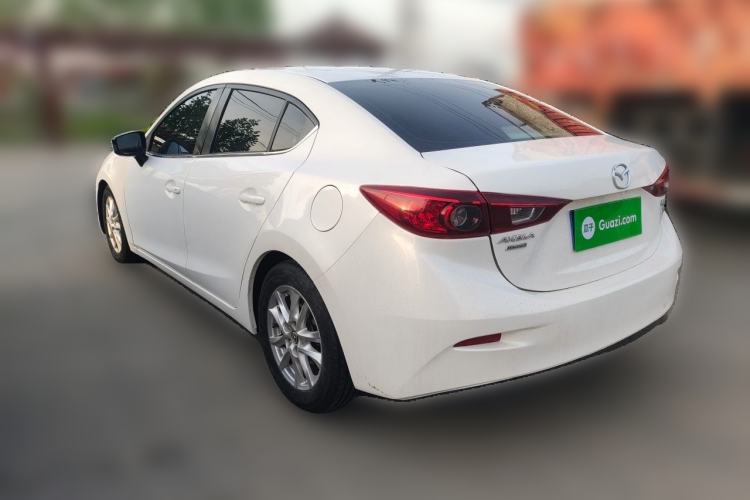 Used Mazda 3 Axela 2014 Sedan 1.5L Manual Comfort Model
