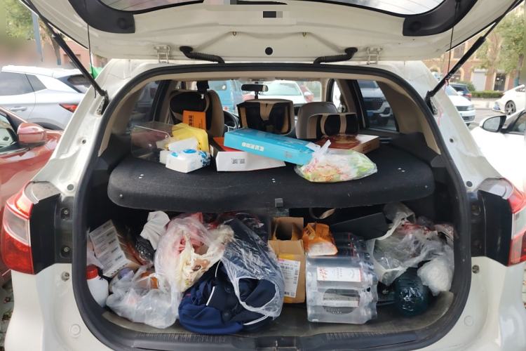 Used Suzuki S-Cross 2014 1.6L CVT Two-Wheel Drive Entry Model Trunk