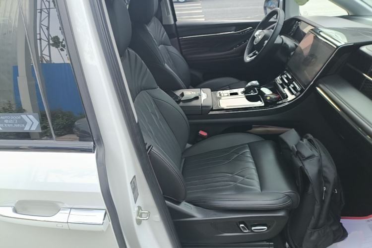 Used GAC Trumpchi M8 2024 Master Series 400T Ultimate Edition Right Front Seat