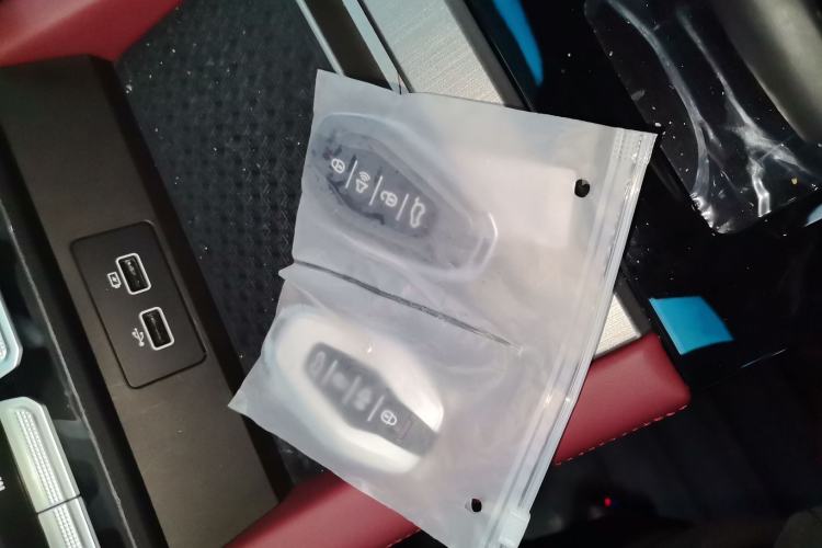 Used JETOUR X70 2025 1.5T DCT Beyond PRO 7-Seater
