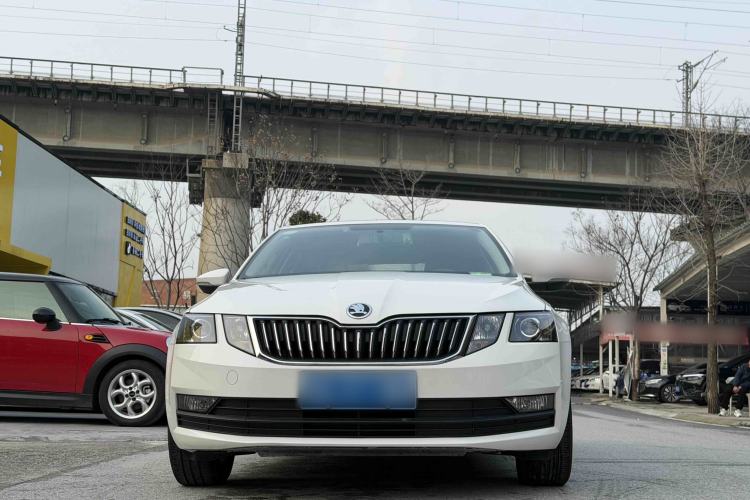 Used Skoda Octavia 2018 TSI230 DSG Comfort Edition
