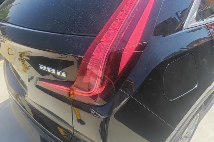 Used Cadillac XT4 2020 28T Two-Wheel-Drive Leading Version Right Rear Taillight