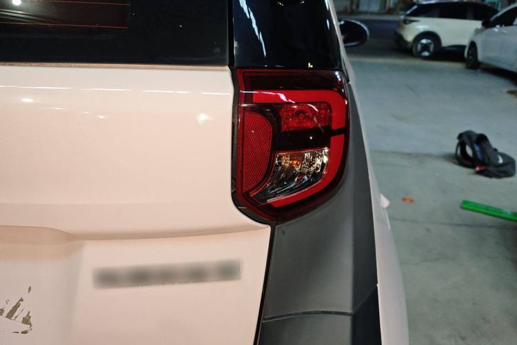 Used Chery Little Ant 2022 Revised Version Sweet Pink Edition Half-Sugar Version Lithium Iron Phosphate 30.7 kWh 30 kW 301 km