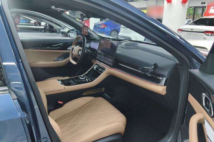 Used Geely Galaxy A7 2025 Model EM-i 150km Starship Edition Right Front Seat