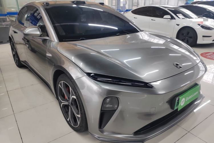 Used Nio ET5 2022 75 kWh Front Right 45 Deg