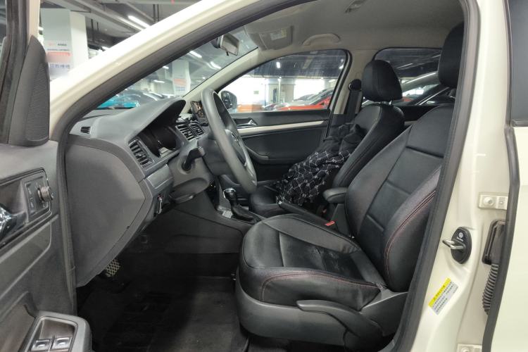 Used Volkswagen Gran Lavida 2015 1.6L Automatic Fashion Edition Left Front Seat