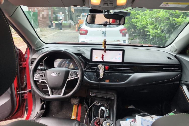 Used JAC Group iEVS4 2019 Luxury Smart Edition Center Console