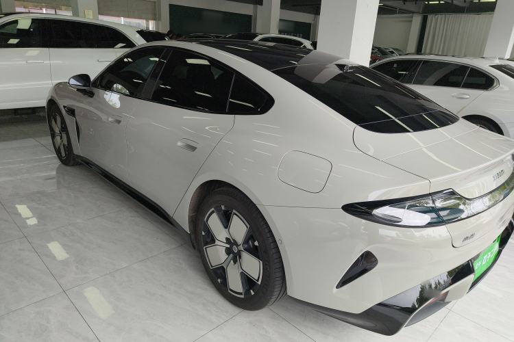 Used Xiaomi Auto SU7 2024 Rear-Drive Long-Range Intelligent Driving Version