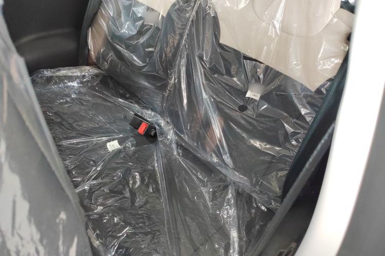 Used CHANGAN NEVO Lumin 2026 Model Treasure Edition 205km Passionate Beige Ningde Interior 4