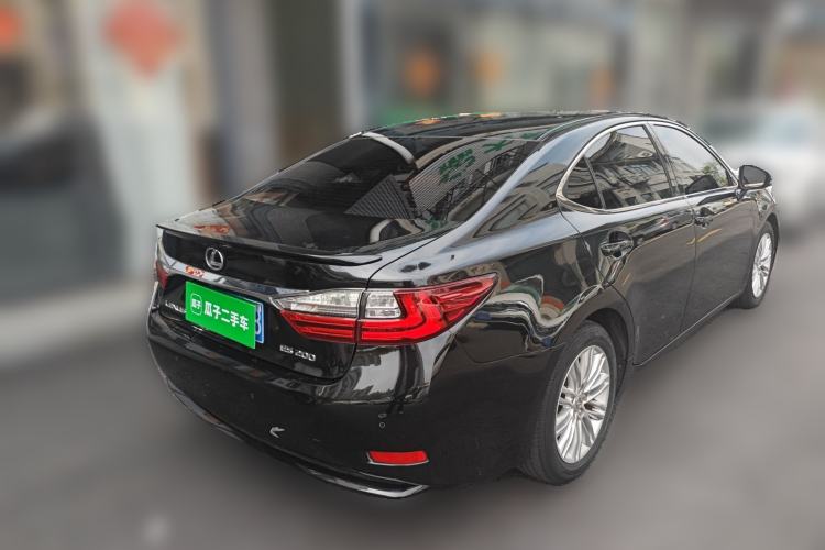 Used Lexus ES 2015 200 Elite Edition Rear Right 45 Deg