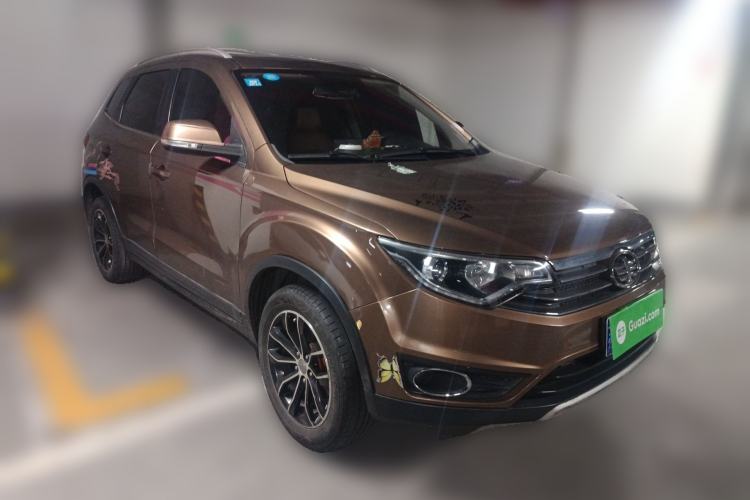 Used FAW Senya R7 2016 1.6L Manual Smart Version Front Right 45 Deg