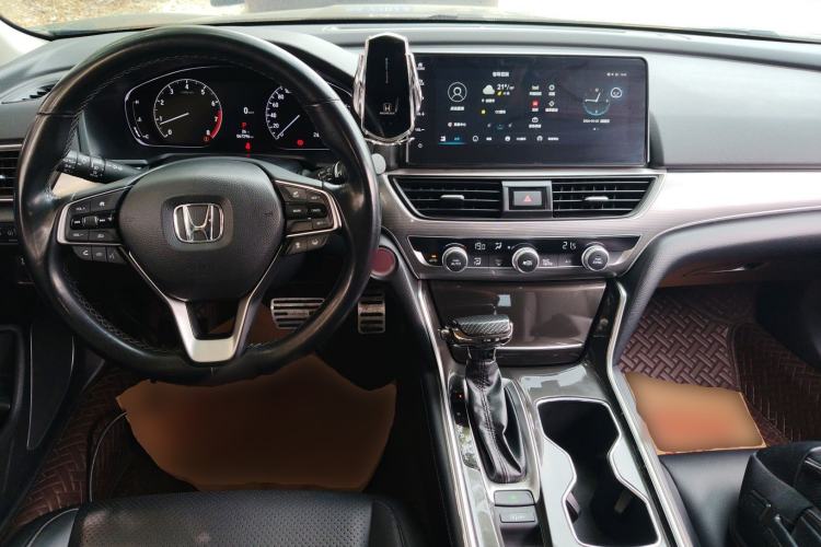 Used Honda Accord 2022 260TURBO Luxury Edition Center Console