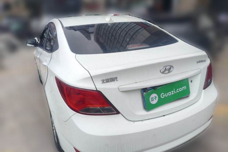 Used Hyundai Verna (older generation) 2014 1.4L Automatic Smart GLS Rear Left 45 Deg