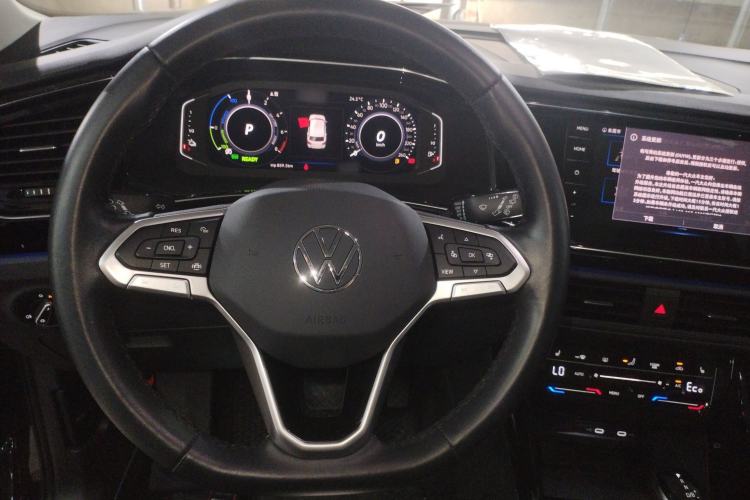 Used Volkswagen Tayron GTE Plug-in Hybrid 2022 1.4T Luxury Edition Steering Wheel