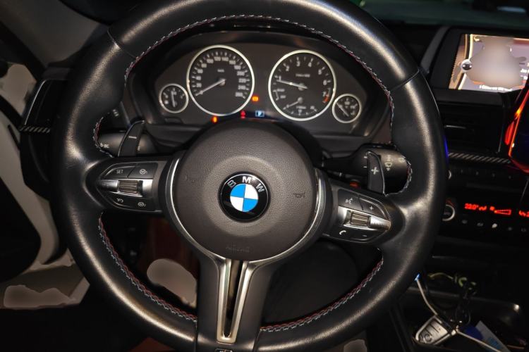 Used BMW 3 Series 2014 320Li Fashion Model Steering Wheel