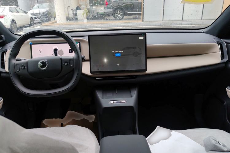 Used Volvo XC70 Plug-in Hybrid 2026 Model Four-Wheel Drive Long-Range Core
