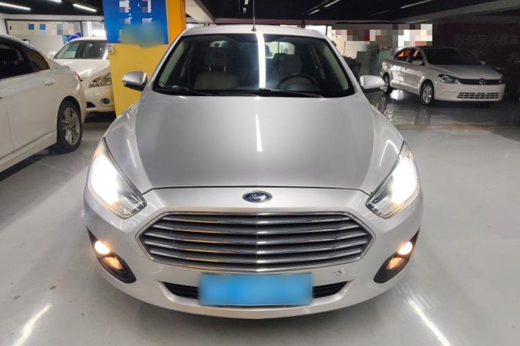 Used Ford Escort 2015 1.5L Automatic Comfort Edition Front