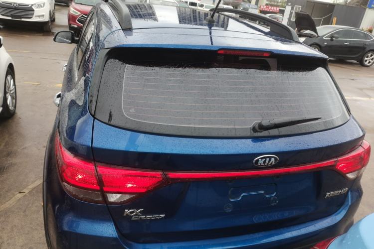 Used Kia KX Cross 2017 1.4L AT GLS