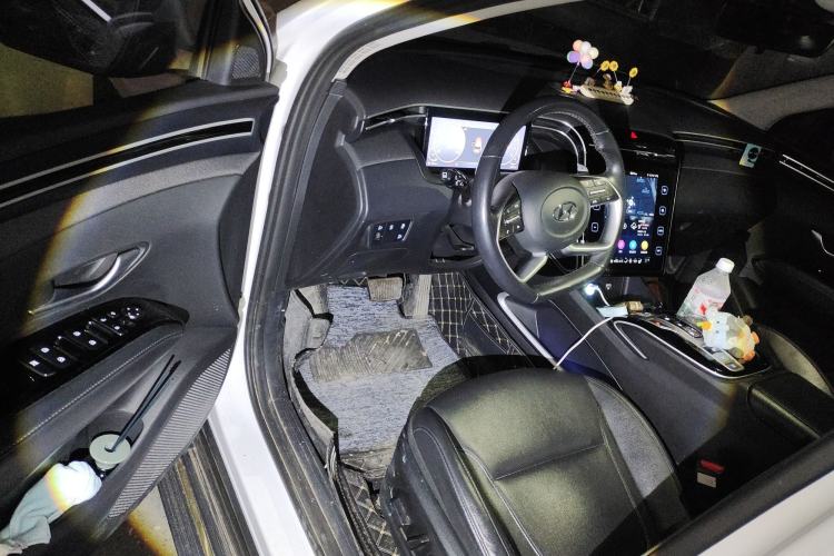 Used Hyundai Tucson 2023 Tucson L 1.5T Automatic Two-Wheel Drive LUX Prestige Edition Driver Seat