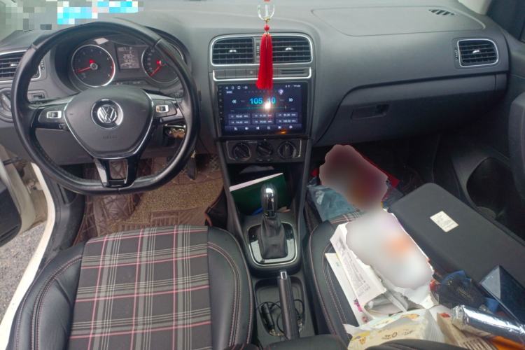 Used Volkswagen Polo 2016 1.6L Automatic Comfort Model
