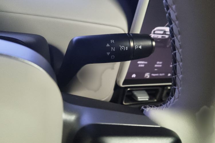 Used iCAR V23 2025 401 Two-Wheel Drive Intelligent Driving Version
