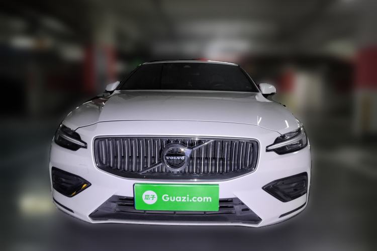 Used Volvo S60 2020 T4 Zhiyi Luxury Edition

