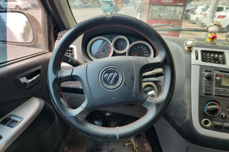 Used Foton MP-X E 2014 2.0L Wealth Express Classic Edition Basic Configuration with 4Gi-VVT
