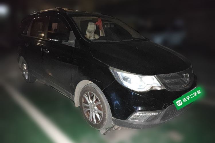 Used Baojun 730 2014 1.5L manual Comfort version 7 seats