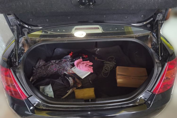 Used Bestune B50 2012 1.6L manual sunroof version Trunk