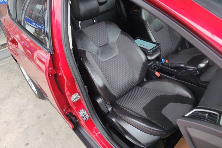 Used Ford Focus 2015 Hatchback 1.6L Automatic Fashion Edition