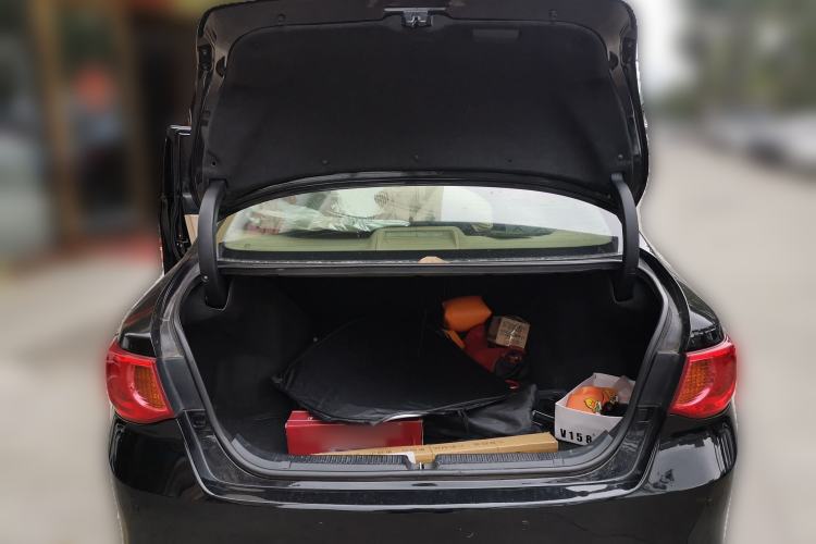 Used Toyota Reiz 2010 2.5S Fengdu Jinghua Edition Trunk