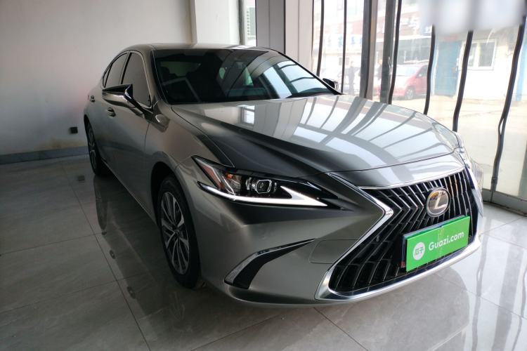 Used Lexus ES 2021 200 Excellence Edition
