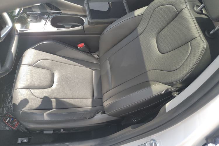 Used Hyundai Elantra 2023 1.5L CVT LUX Prestige Edition