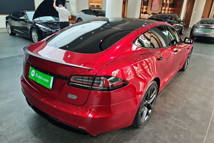 Used Tesla Model S 2023 Three-Motor All-Wheel-Drive Plaid Version
