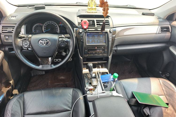 Used Toyota Camry 2015 Junrui 2.5S Activa Navigation Edition Center Console