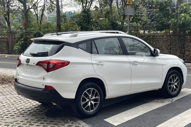 Used BYD Song 2016 GaiShi Edition 1.5TI Manual Elite Model