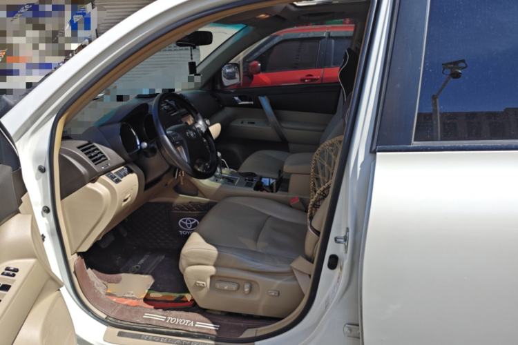 Used Toyota Highlander 2009 2.7L Two-Wheel Drive 7-Seater Luxury Edition