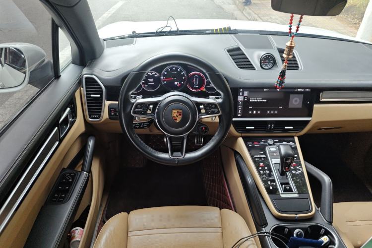 Used Porsche Cayenne 2018 Cayenne S 2.9T Steering Wheel