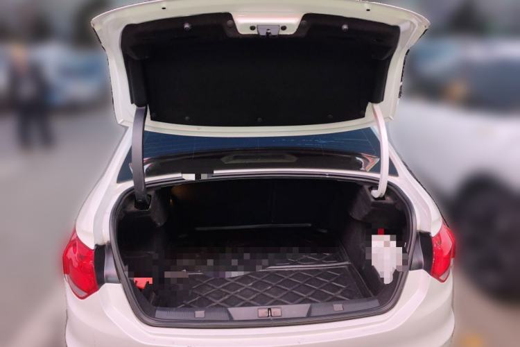 Used Citroen C4L 2013 1.6 THP Automatic Impression Edition Trunk