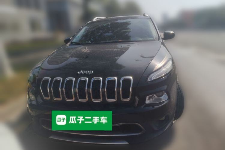 Used Jeep Cherokee 2020 2.0L Two-Wheel Drive Classic Sports Edition