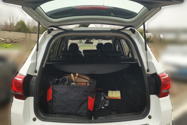 Used Haval H6 2015 Revised Version Sport Edition 1.5T Manual Transmission Two-Wheel Drive Elite Grade