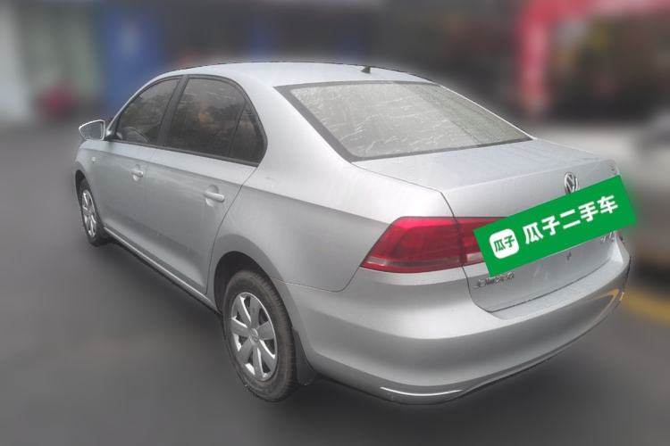 Used Volkswagen Santana 2015 1.6L Manual Fashion Edition