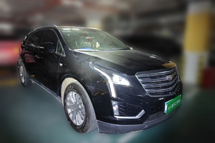 Used Cadillac XT5 2018 28E Four-Wheel Drive Tech Version Front Right 45 Deg