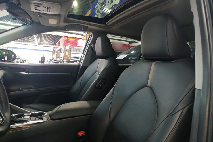 Used Toyota Camry 2019 2.0G Luxury Edition China VI Standard
