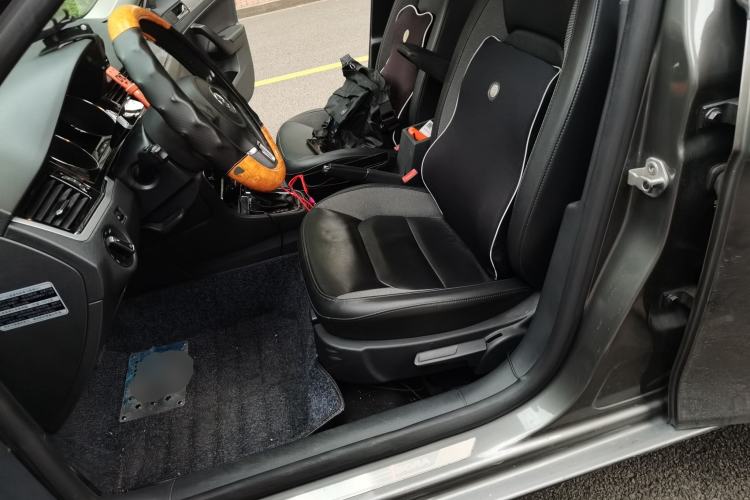 Used Volkswagen Bora 2014 1.6L Automatic Comfort Model Left Front Seat