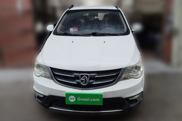 Used Baojun 730 2014 1.5L manual Comfort ESP version 7 seats